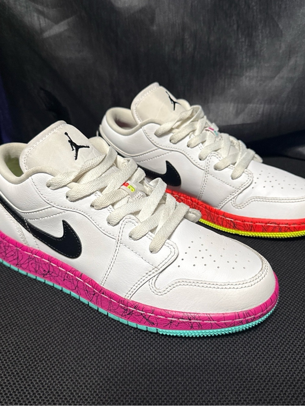 Nike Air Jordan 1 Low Retro GS 'Multi-Color' Girls Size 5Y - Women Size 6.5